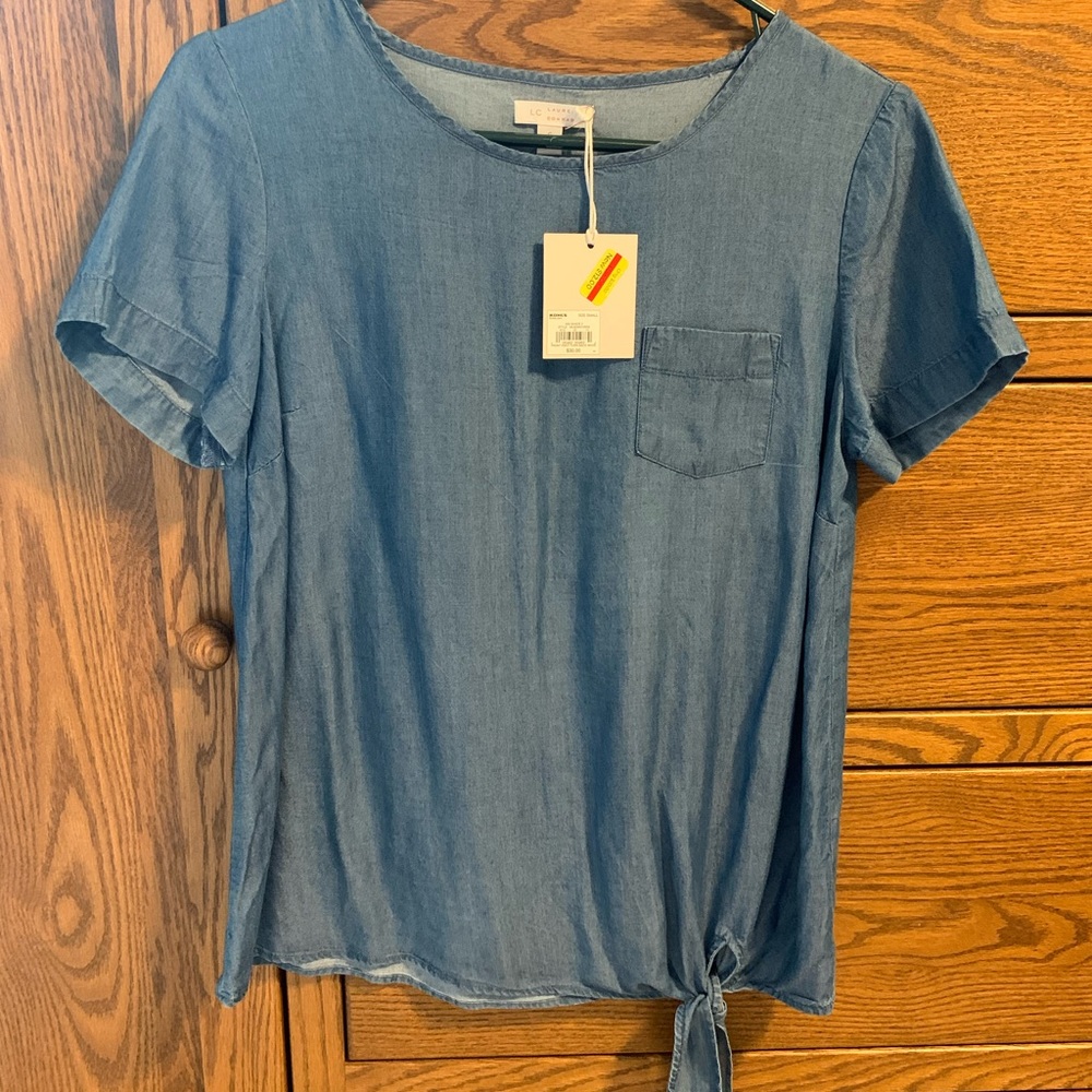 Women’s size small kohl’s shirt